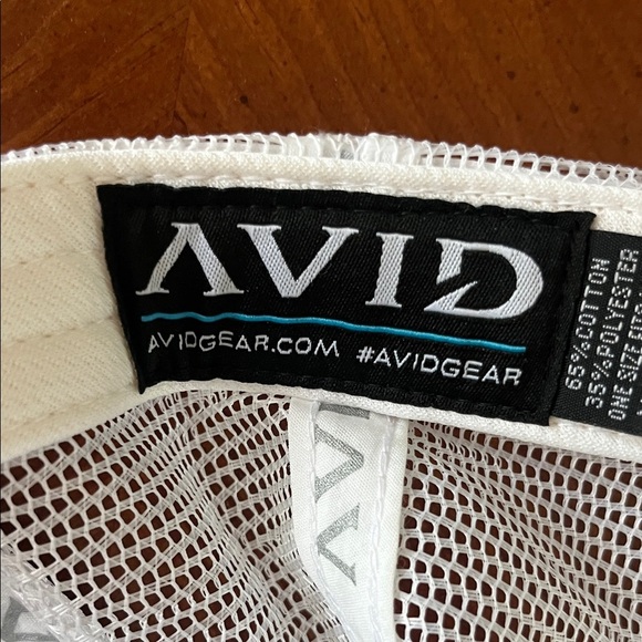 Avid Fishing Gear Hat Snapback Trucker NWOT - Picture 3 of 5